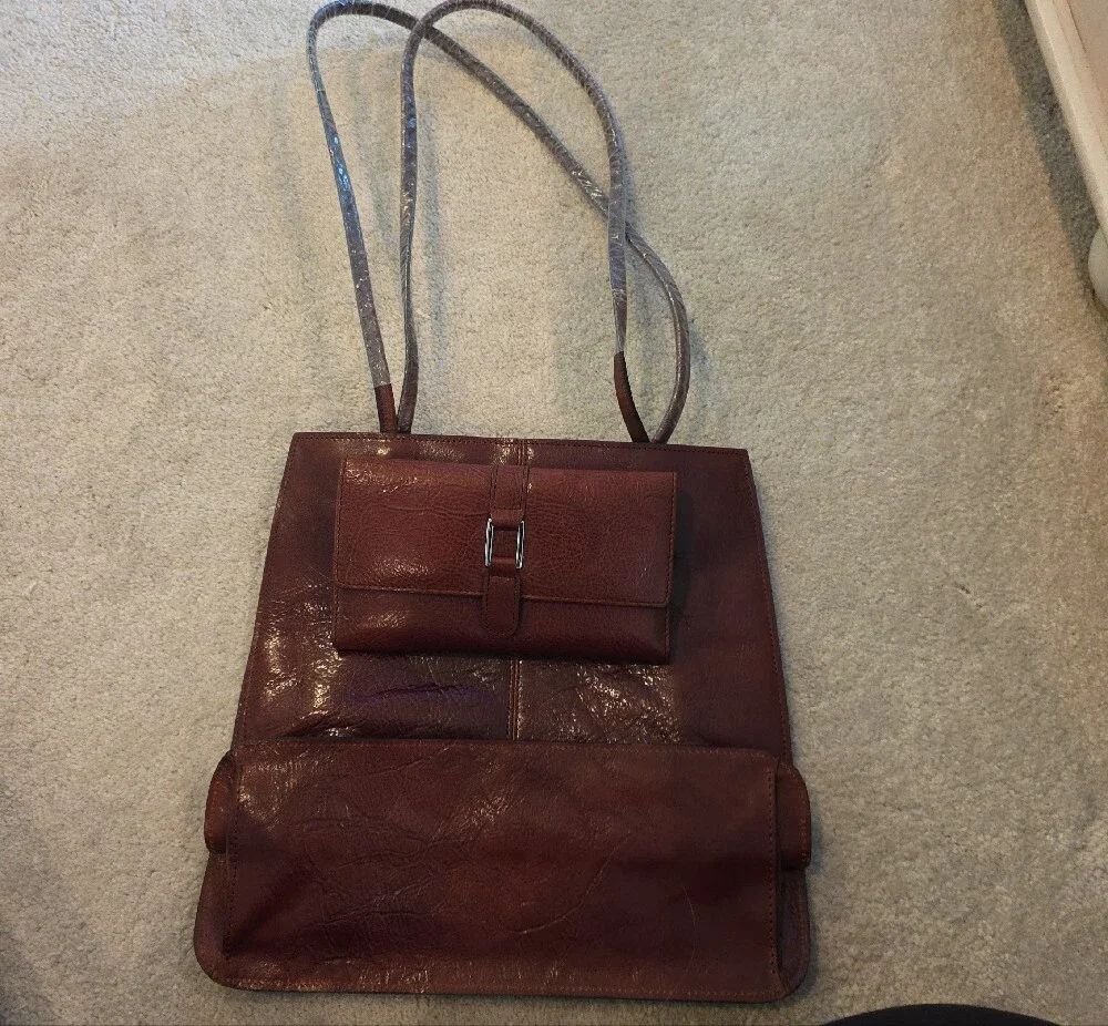 Pelle Studio stylish burgundy